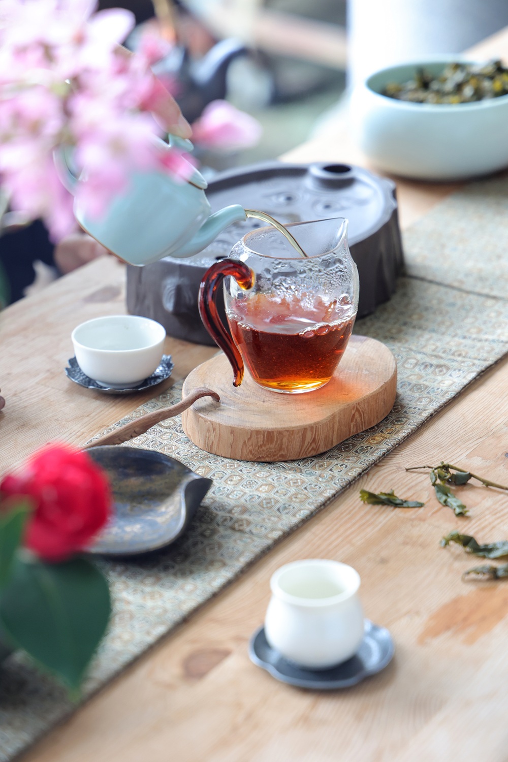 【茶佐餐。茶席體驗】林園製茶:雲海間療癒身心的櫻季茶園之旅